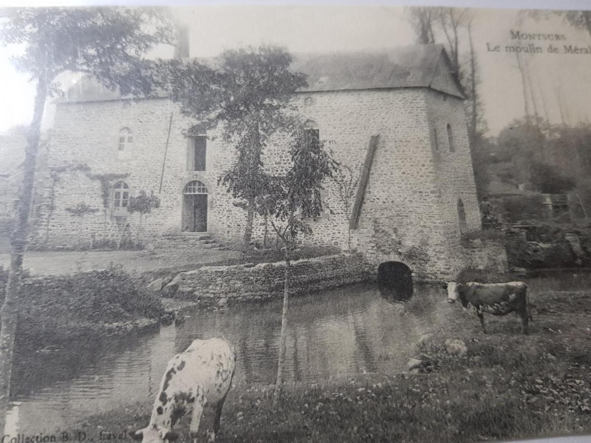 Le Moulin De Meral Montsûrs 외부 사진
